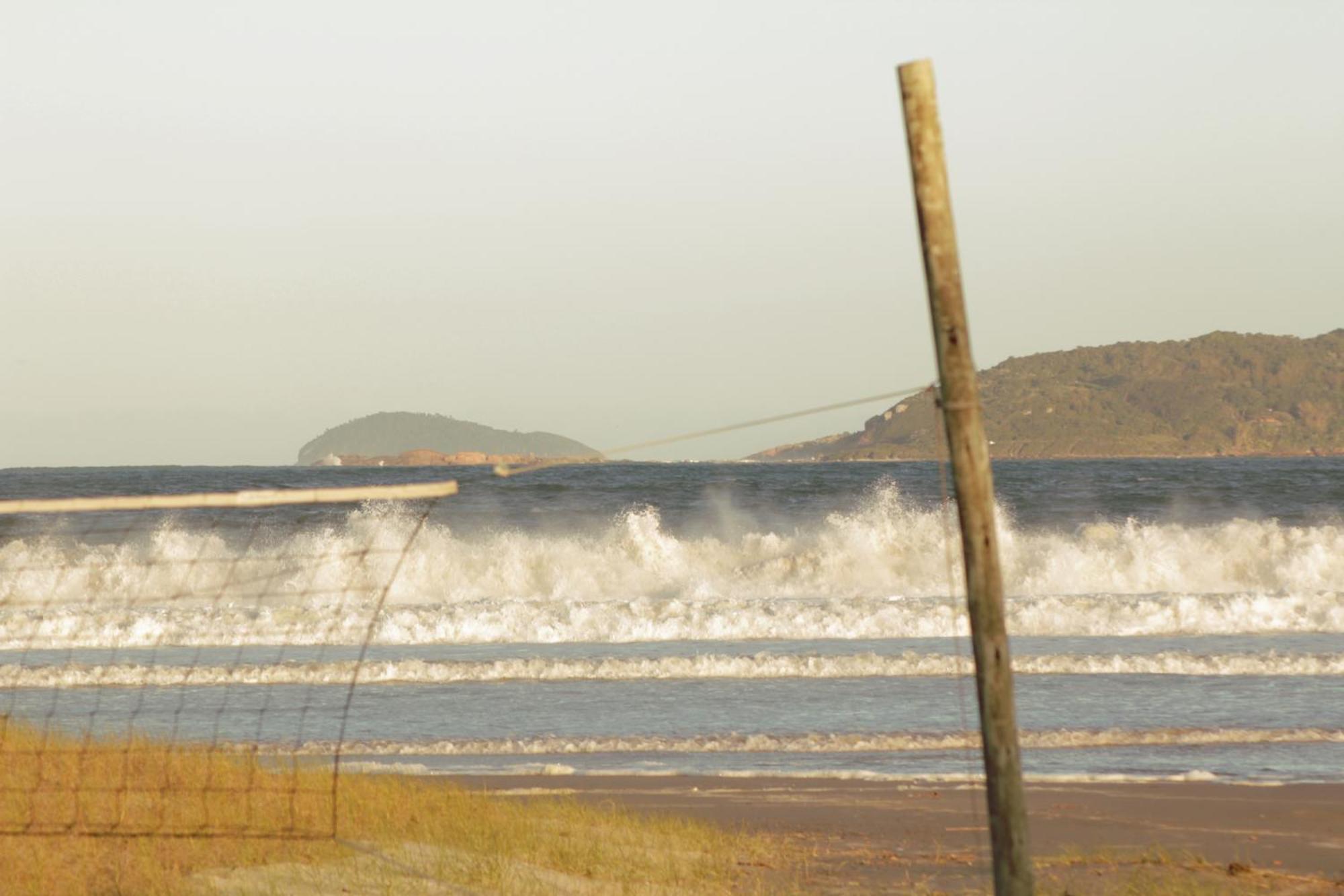Pousada Recanto Edenico - A Beira Mar Da Praia Ponta Do Papagaio, Palhoca Sc Εξωτερικό φωτογραφία
